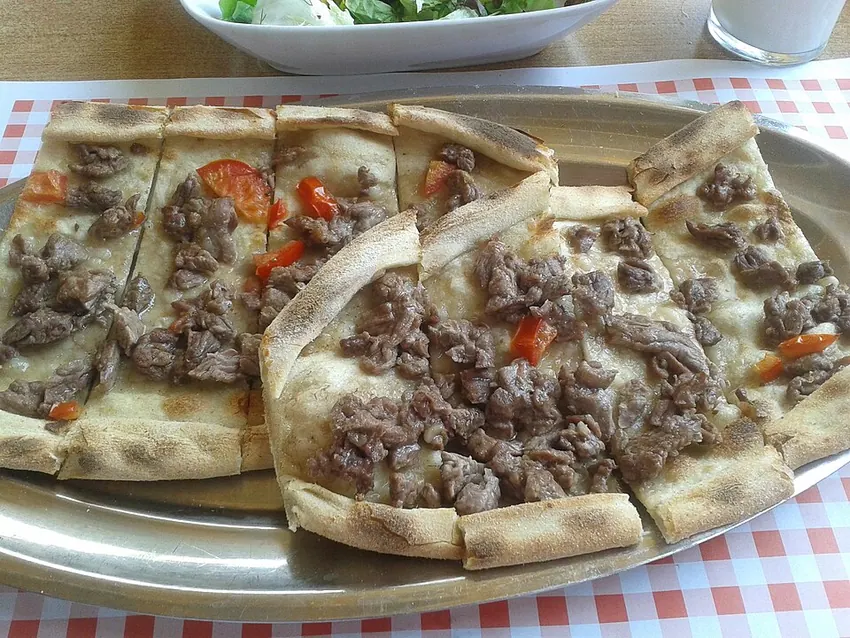 kusbasili (viande de veau coupé en dés)